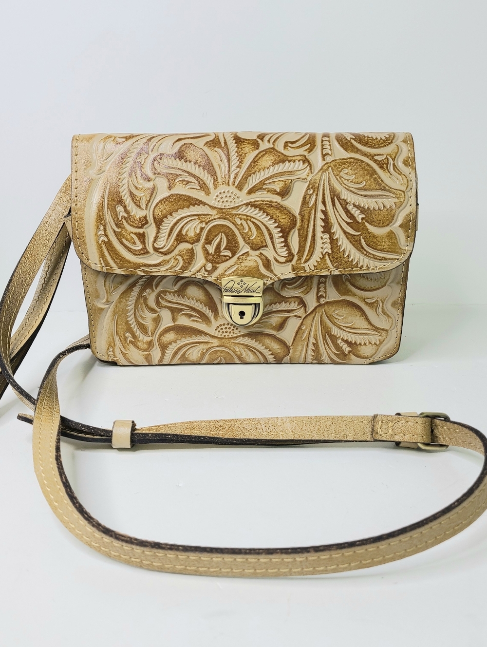 NWOT Patricia Nash Laurentina Burnished Tooled Collection Clutch Bag